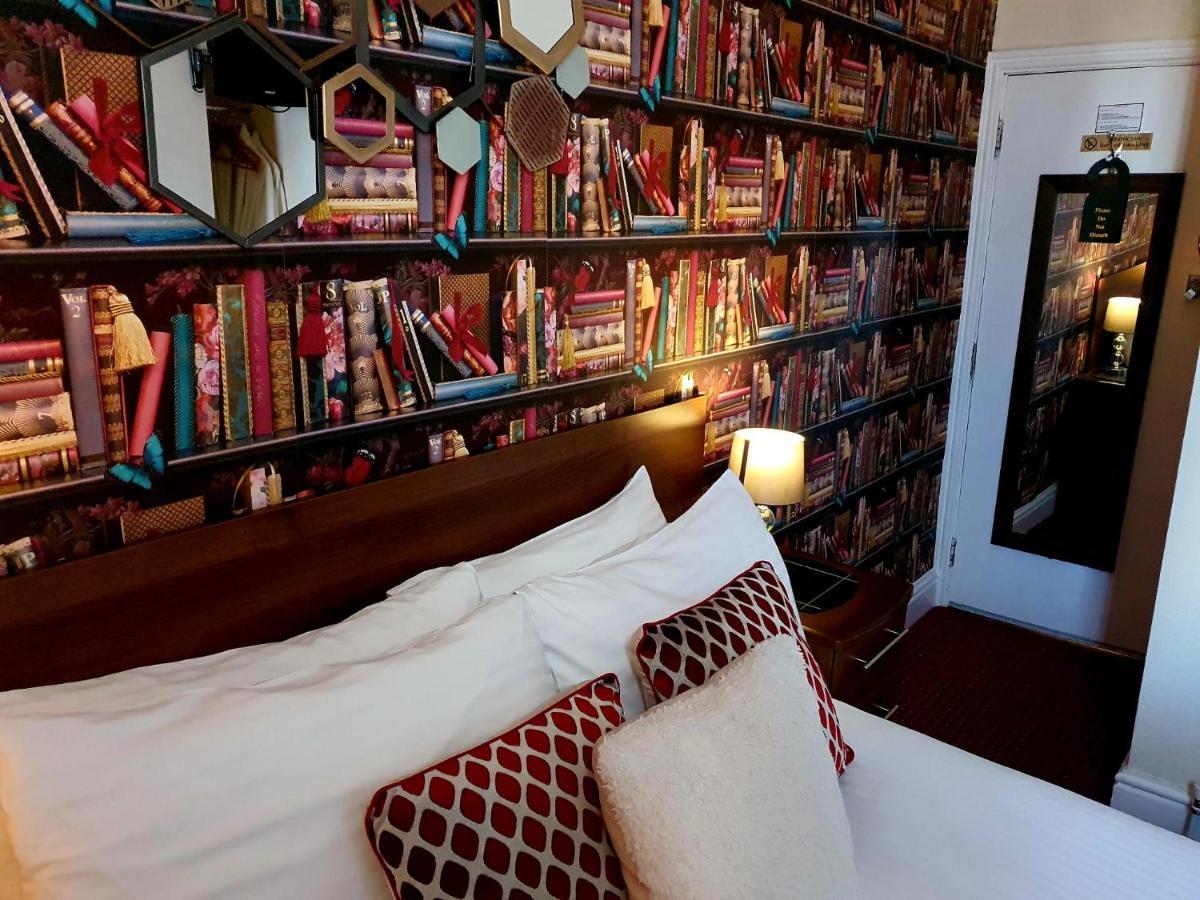 Gabrielles Bed & Breakfast Blackpool Bagian luar foto