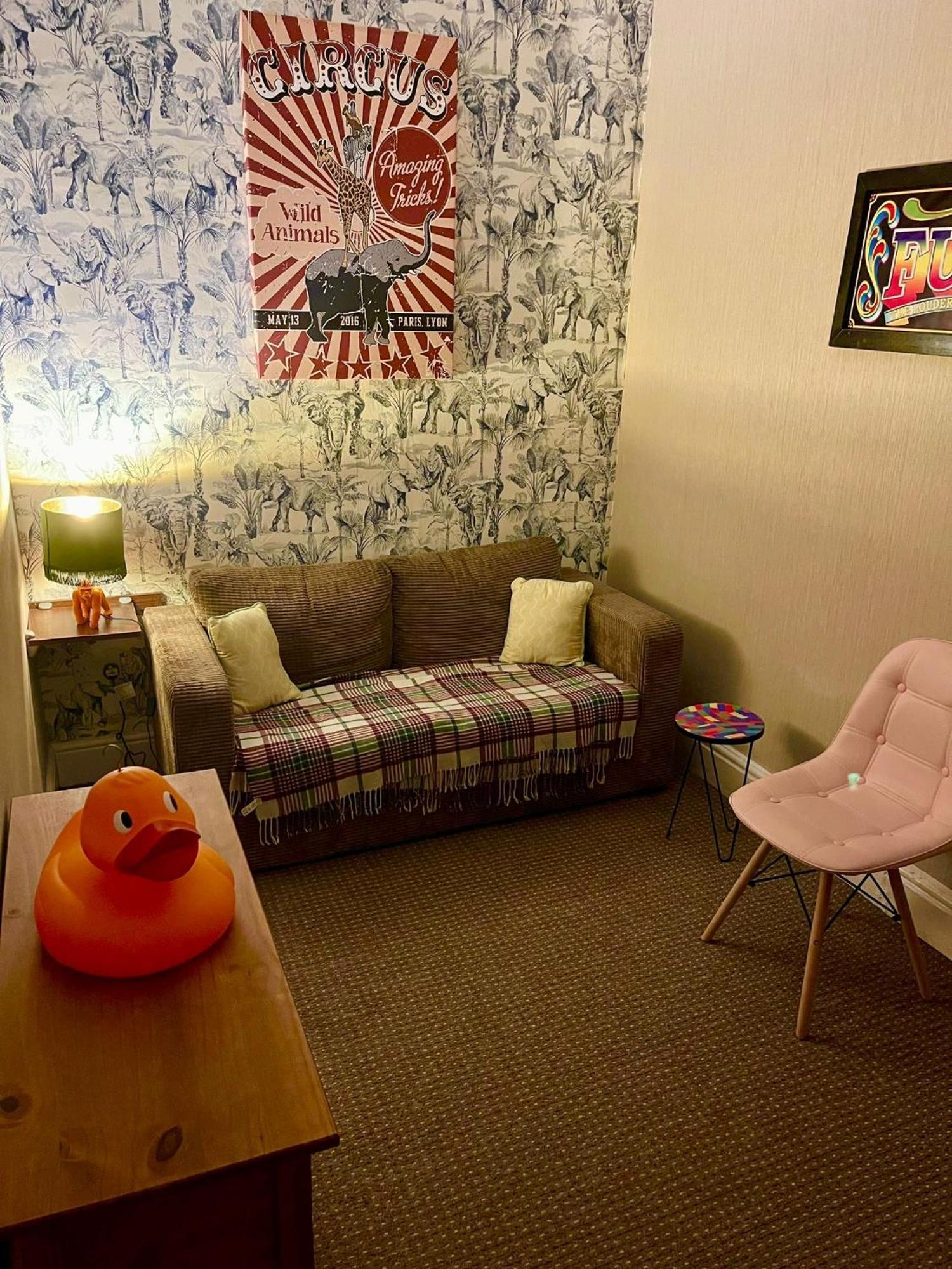 Gabrielles Bed & Breakfast Blackpool Bagian luar foto
